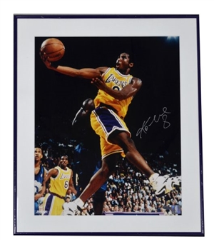 Kobe Bryant Razzle Dazzle #8 Signed Lakers 16x20 Steiner Sports Color Photo Framed